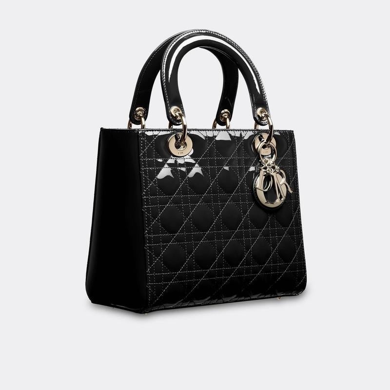 限定30個！売り切れ次第終わり！【DIOR |公式サイトは正規品】「BAILA」雑誌掲載中村アン愛用★新作LADY DIOR ミディアムバッグ