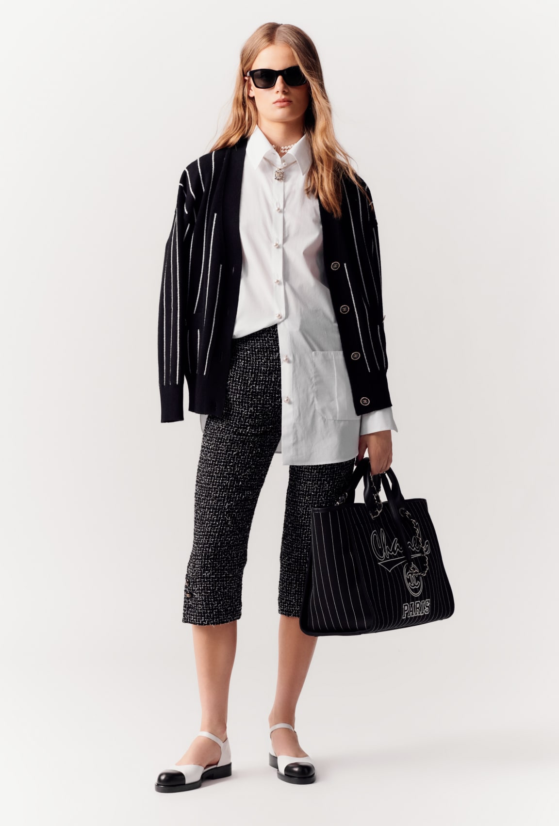 CHANEL (シャネル)  ラージ ショッピング バッグ