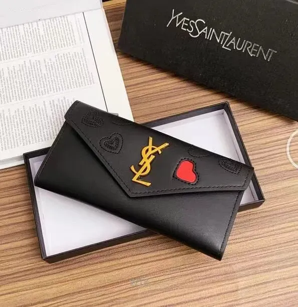 爆発的なラブウォレットクラシックブラック