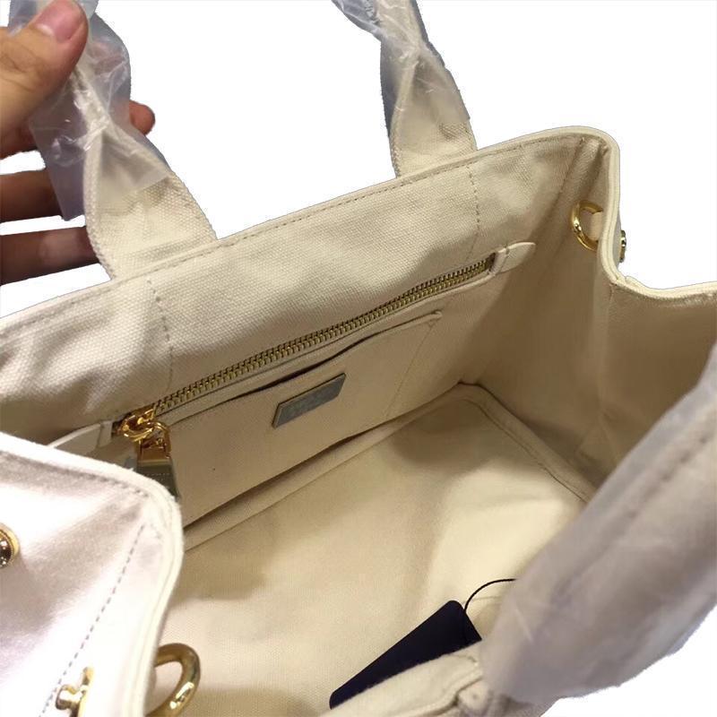 PRADA(プラダ) カナパ ファブリック ハンドバッグ ホワイト