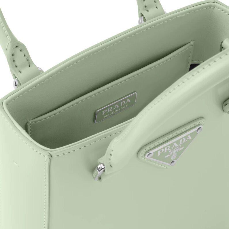 PRADA(プラダ) スモール ブラッシュドレザー トートバッグ グリーン