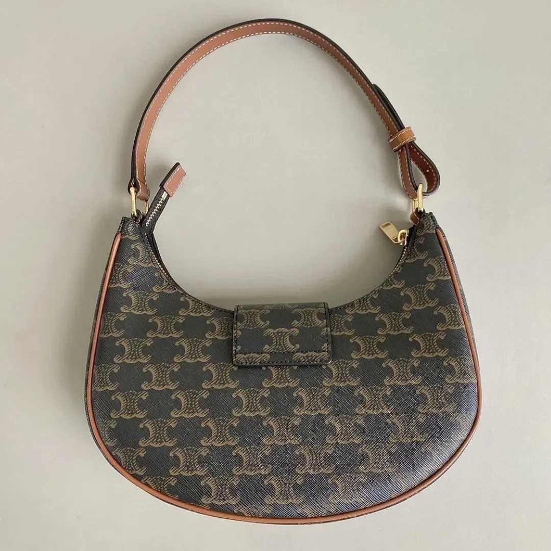 すぐ届く【CELINE】セリーヌ AVA トリオンフ キャンバス