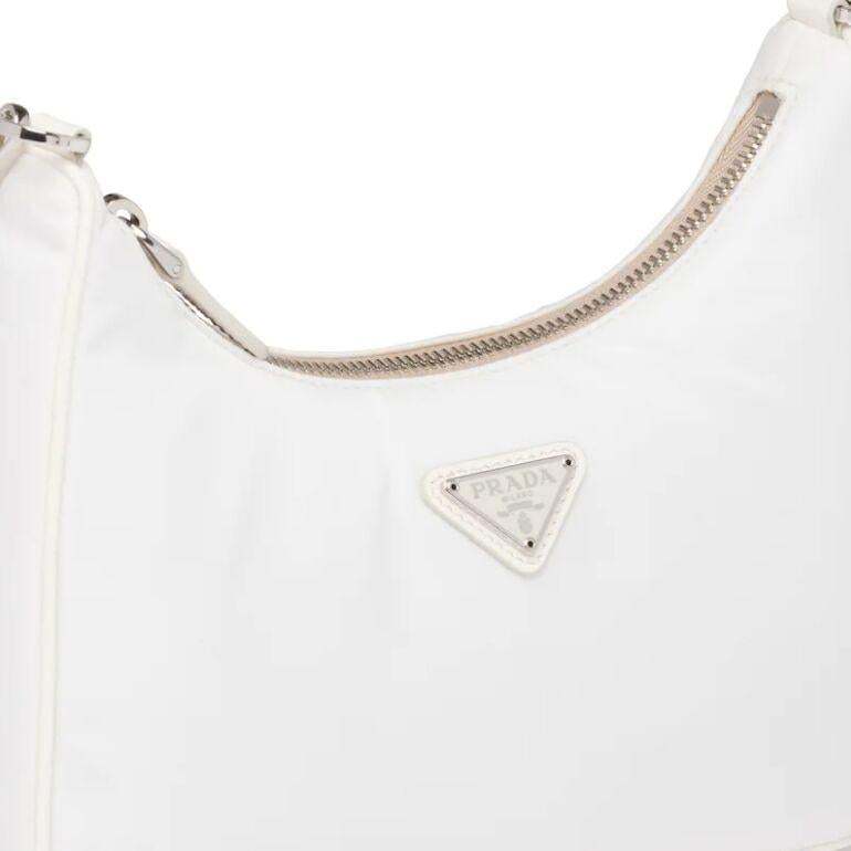 PRADA(プラダ) Re-Edition 2005 ナイロン ショルダーバッグ ホワイト