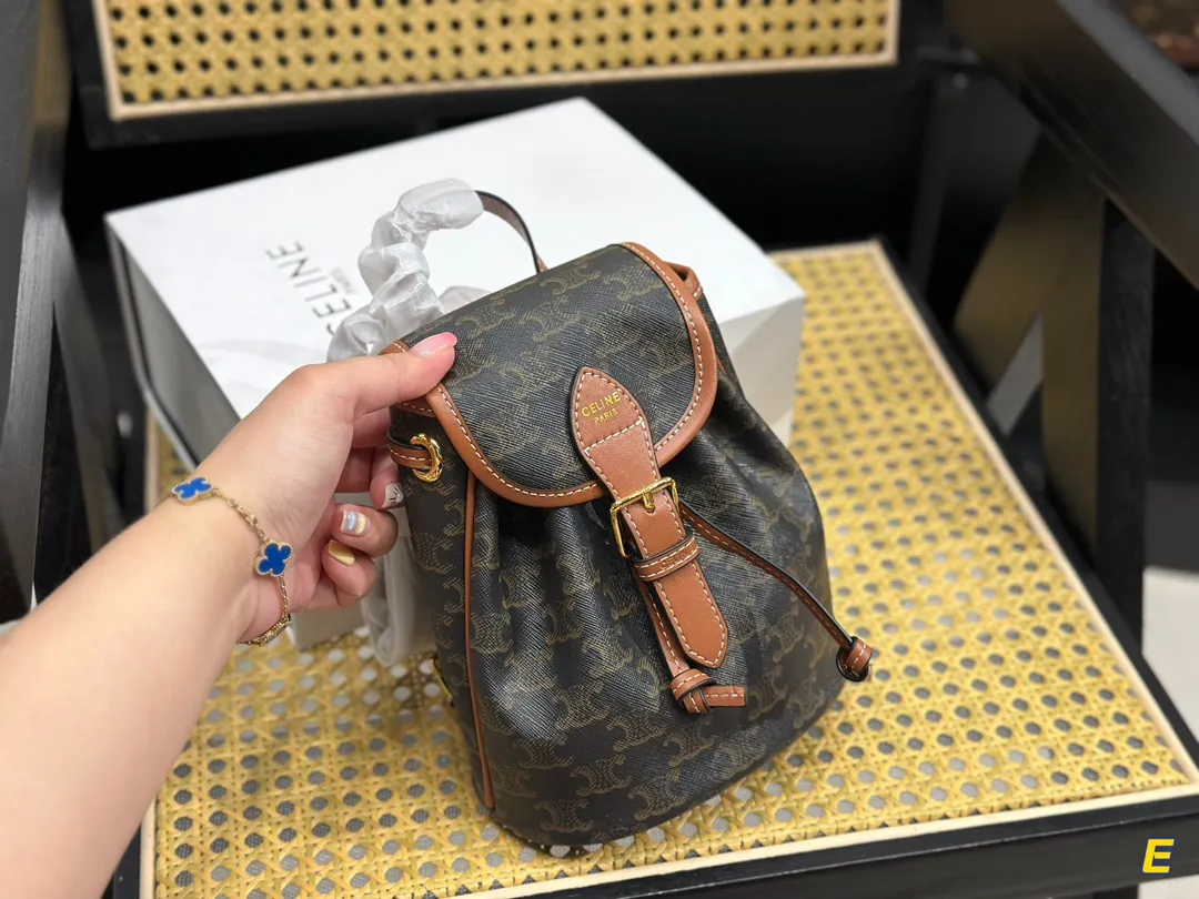 ミディアム バックパック / トリオンフキャンバス XL ブラック