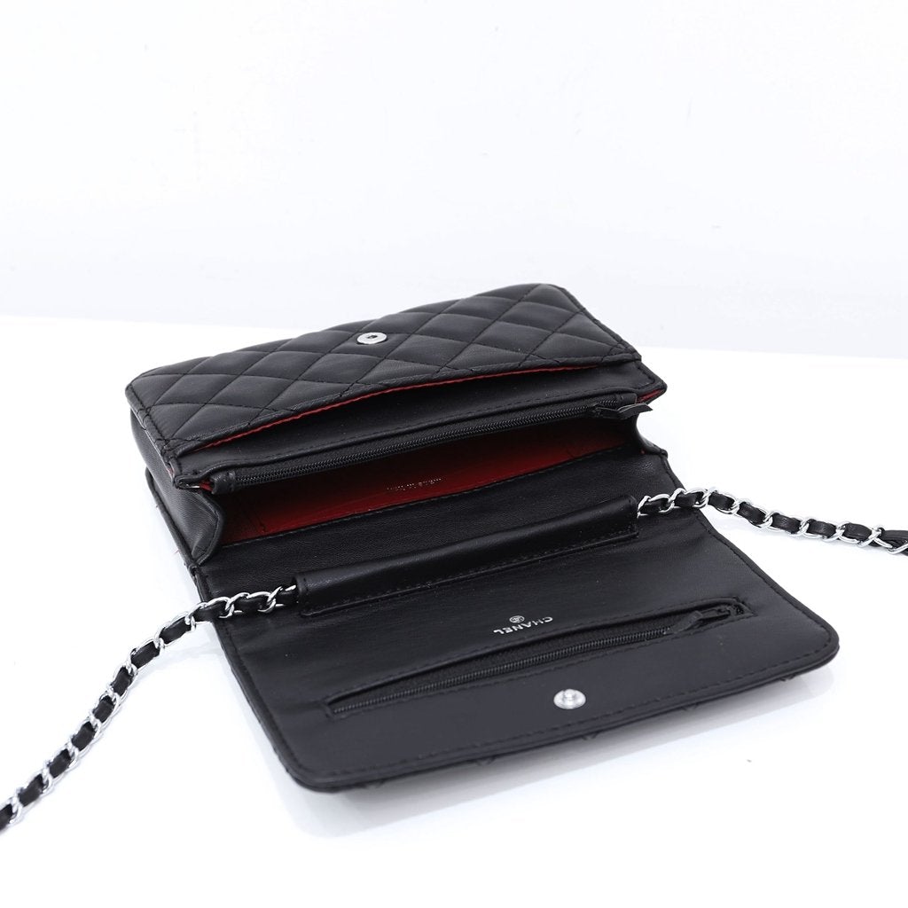 CHANEL(シャネル) クラシック チェーンウォレット 2色