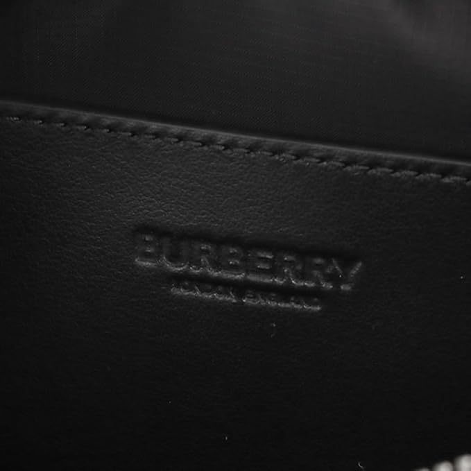 [バーバリー] ショルダーバッグ パディ ブラック メンズ 品番8049094 A1189​