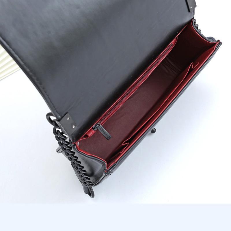 CHANEL(シャネル) BOY CHANEL ハンドバッグ 2色