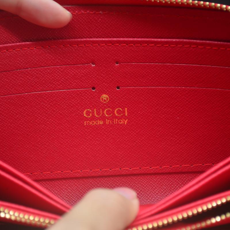 GUCCI(グッチ) ジップロゴ長財布 3色
