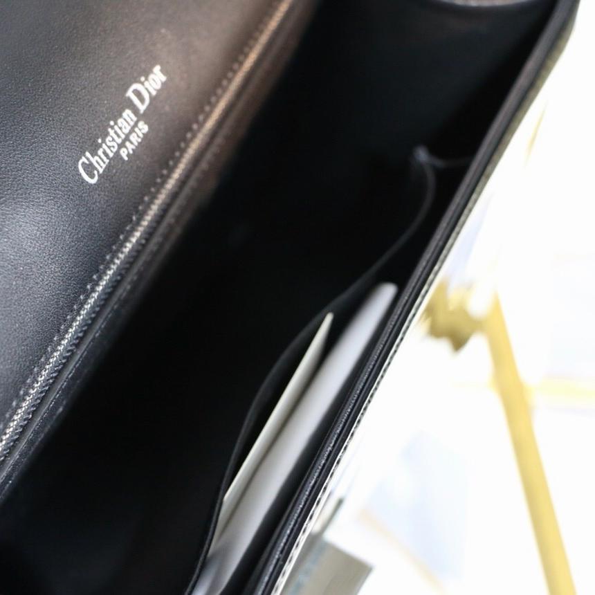 Dior(ディオール) カーフスキン Diorama バッグ 3色