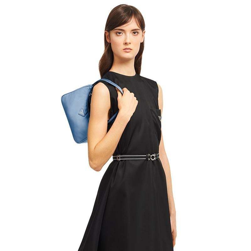 PRADA(プラダ) Re-Edition 2000 ナイロン ミニバッグ ブルー