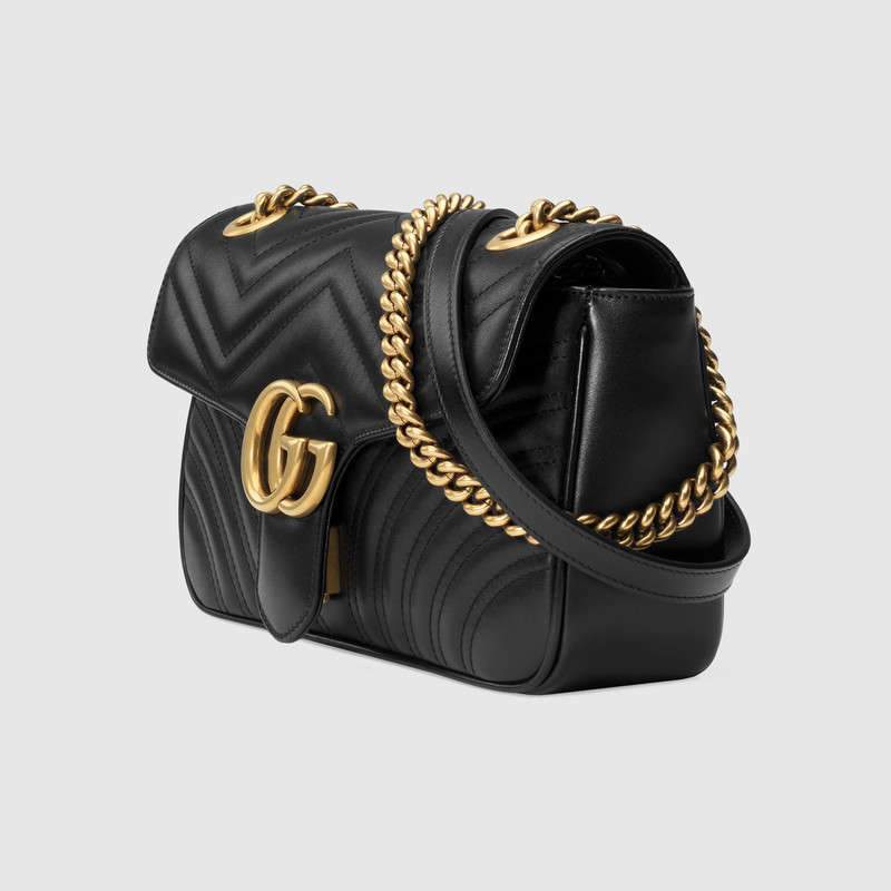GUCCI(グッチ)〔GGマーモント〕キルティング スモール ショルダーバッグ