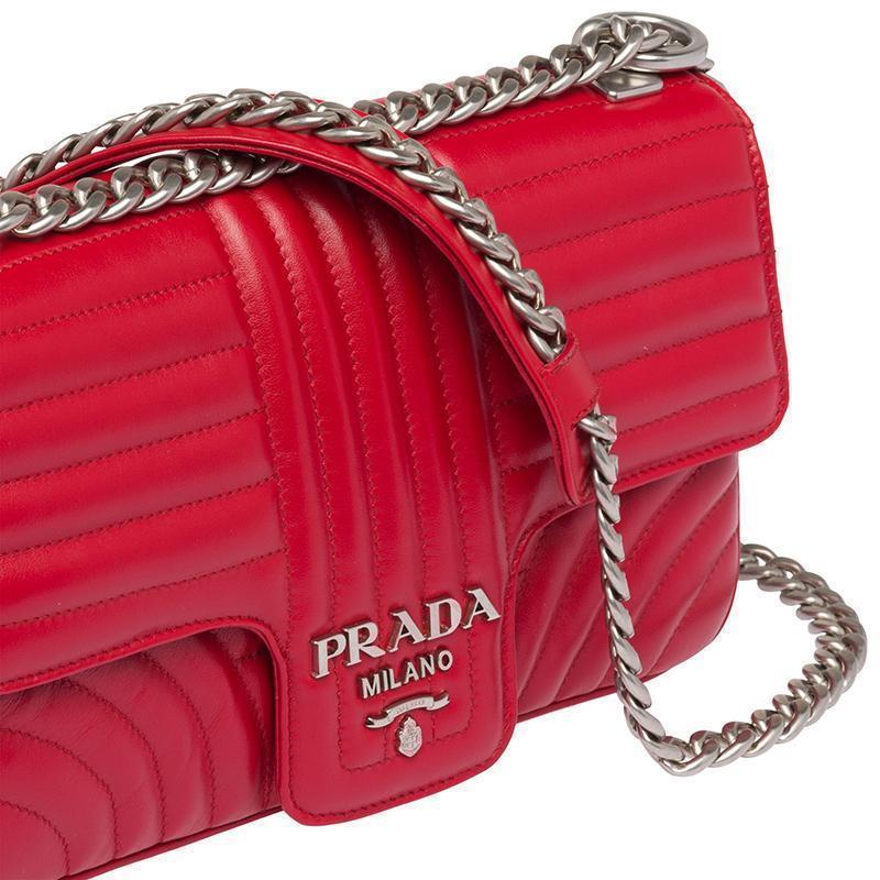 PRADA(プラダ) ダイアグラム レザー ショルダーバッグ レッド