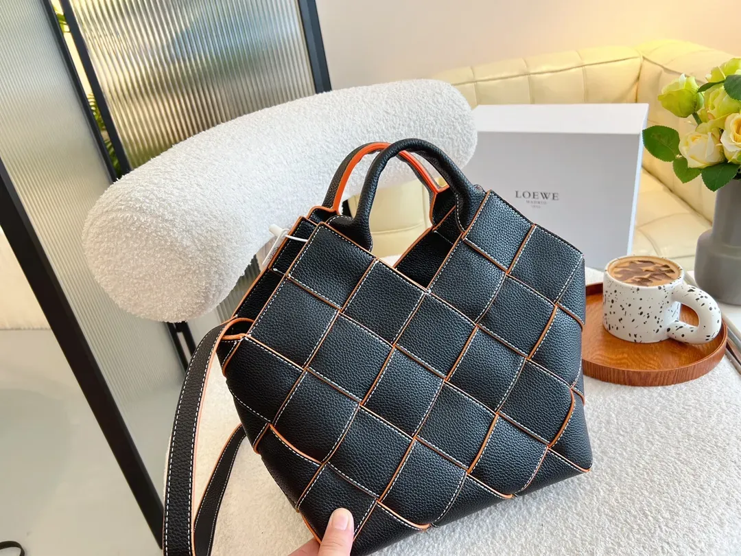 Loewe かごバッグ レザー ベジタブル バスケット