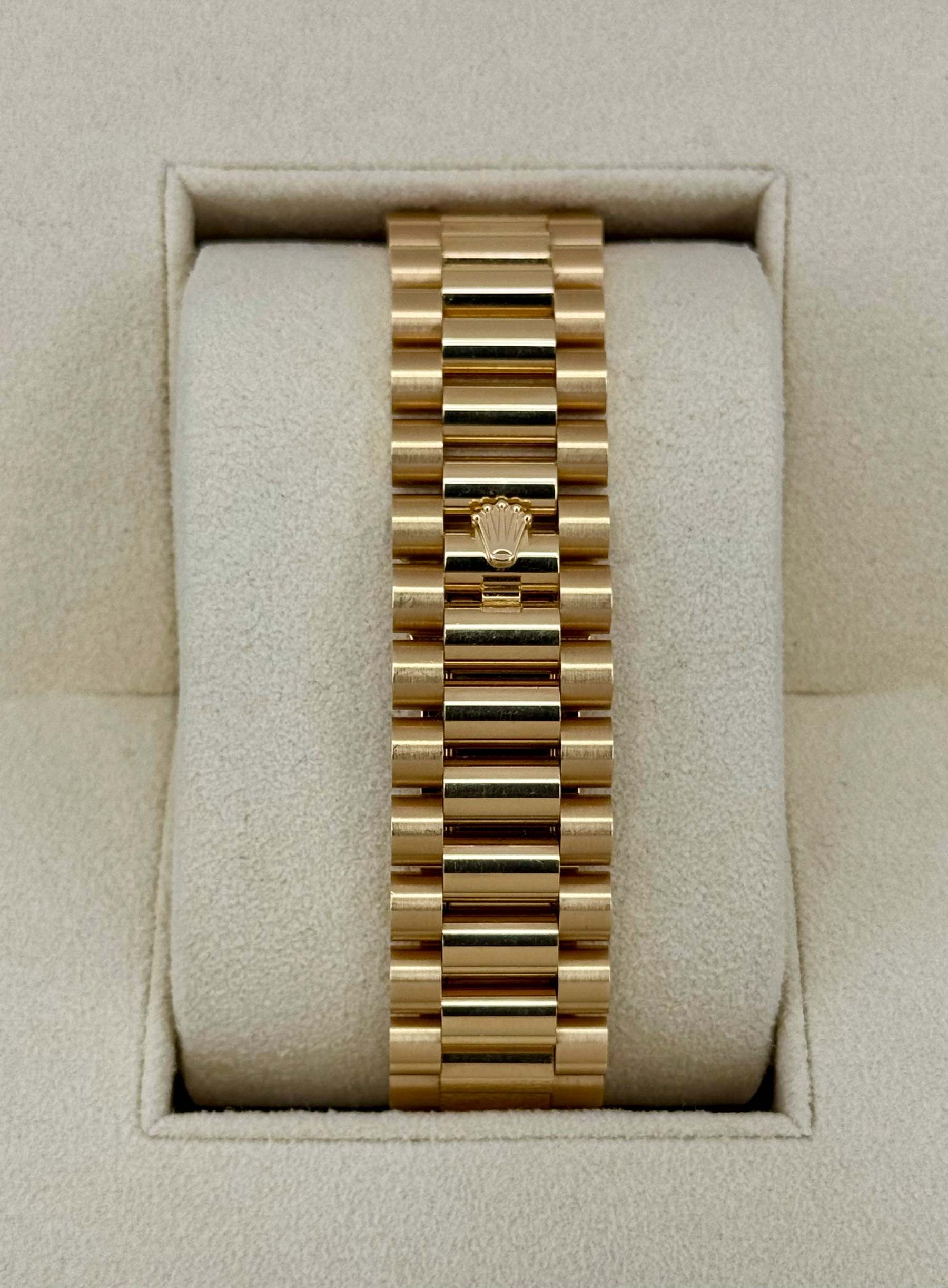 2023 ロレックス デイデイト 40mm 228238 プレジデンシャル グリーンダイヤル