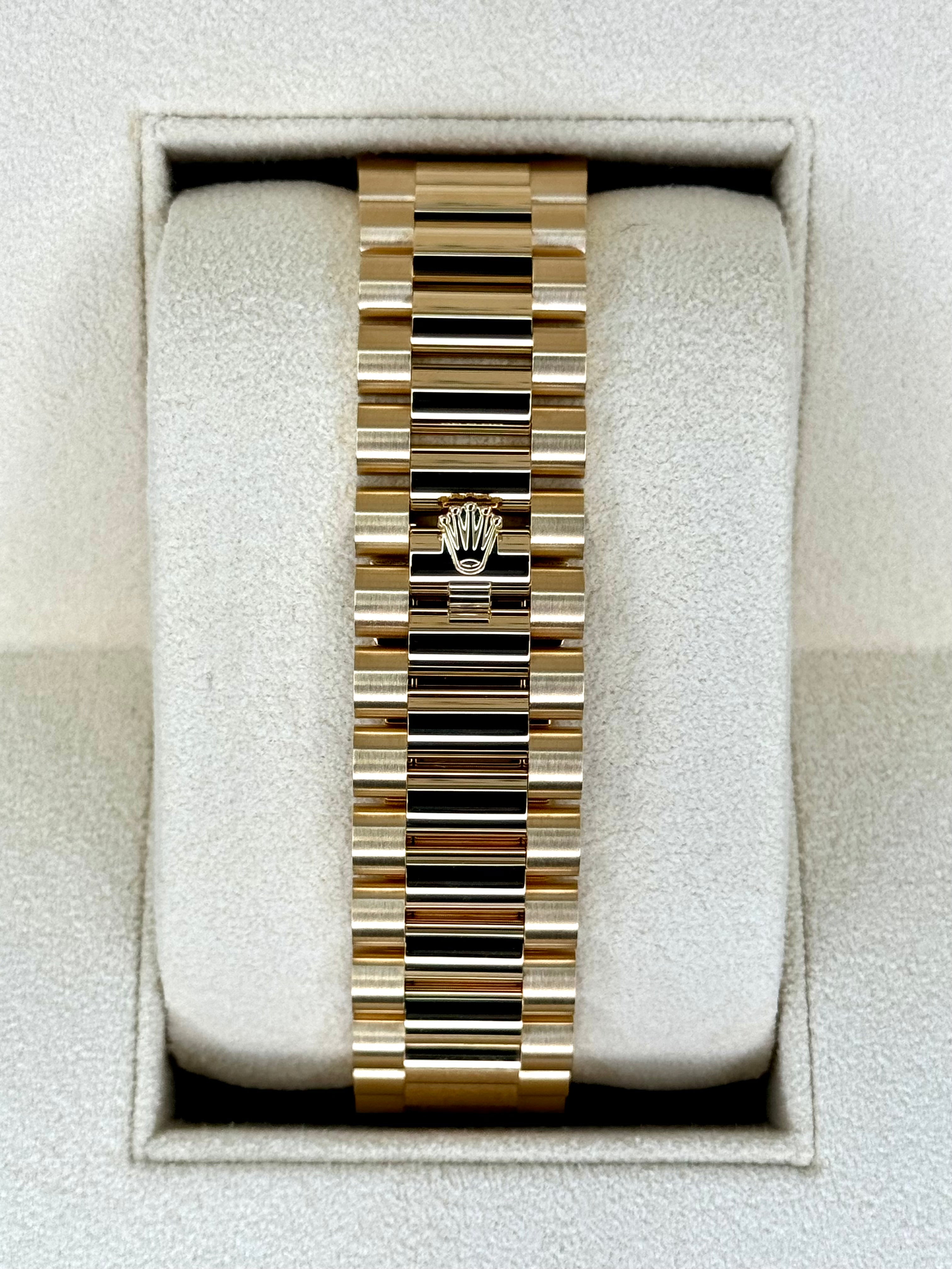 NEW ロレックス デイデイト 40mm 228238 ブラックオニキスダイヤダイヤル