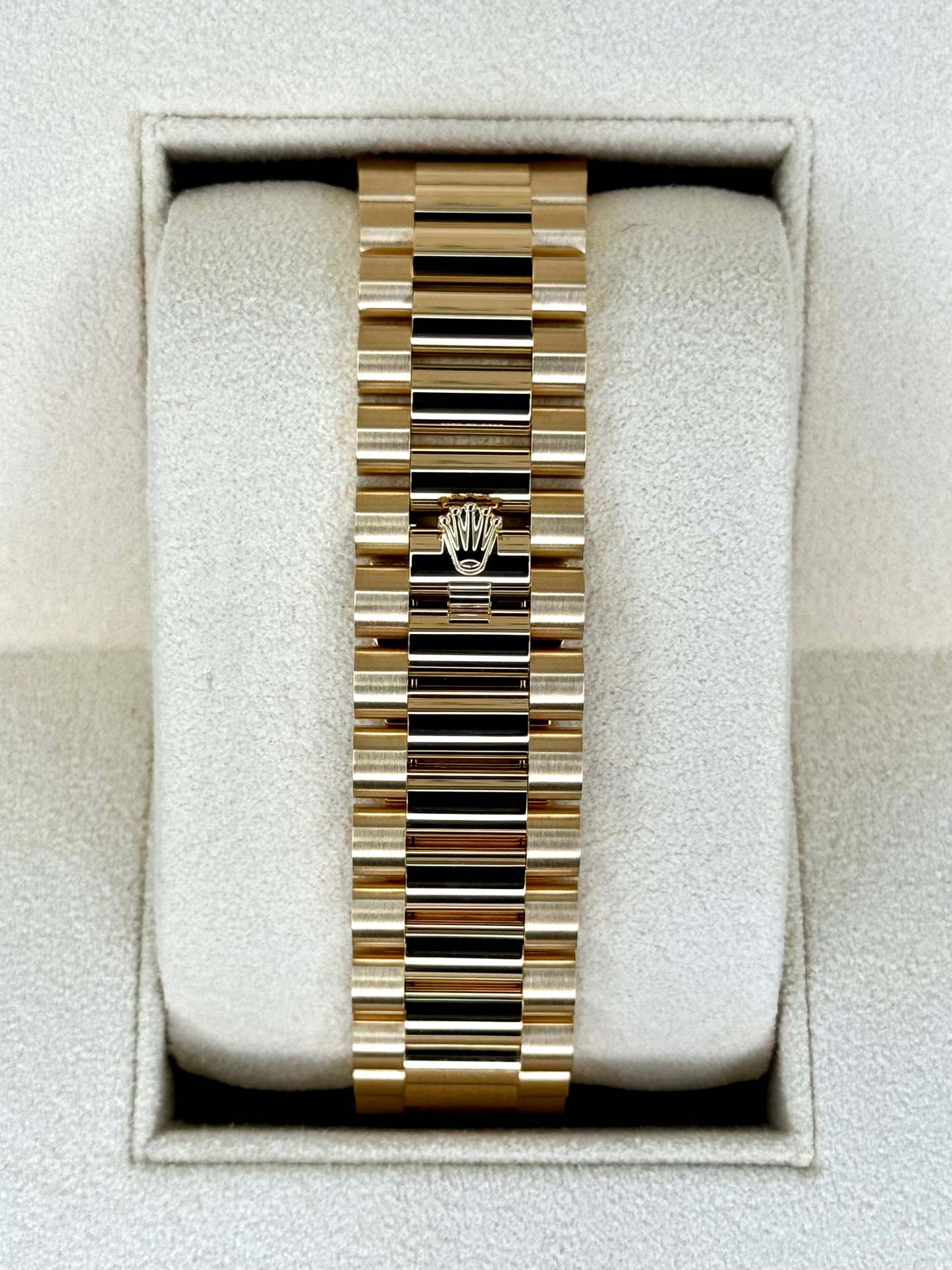 NEW ロレックス デイデイト 40mm 228238 ブラックオニキスダイヤダイヤル