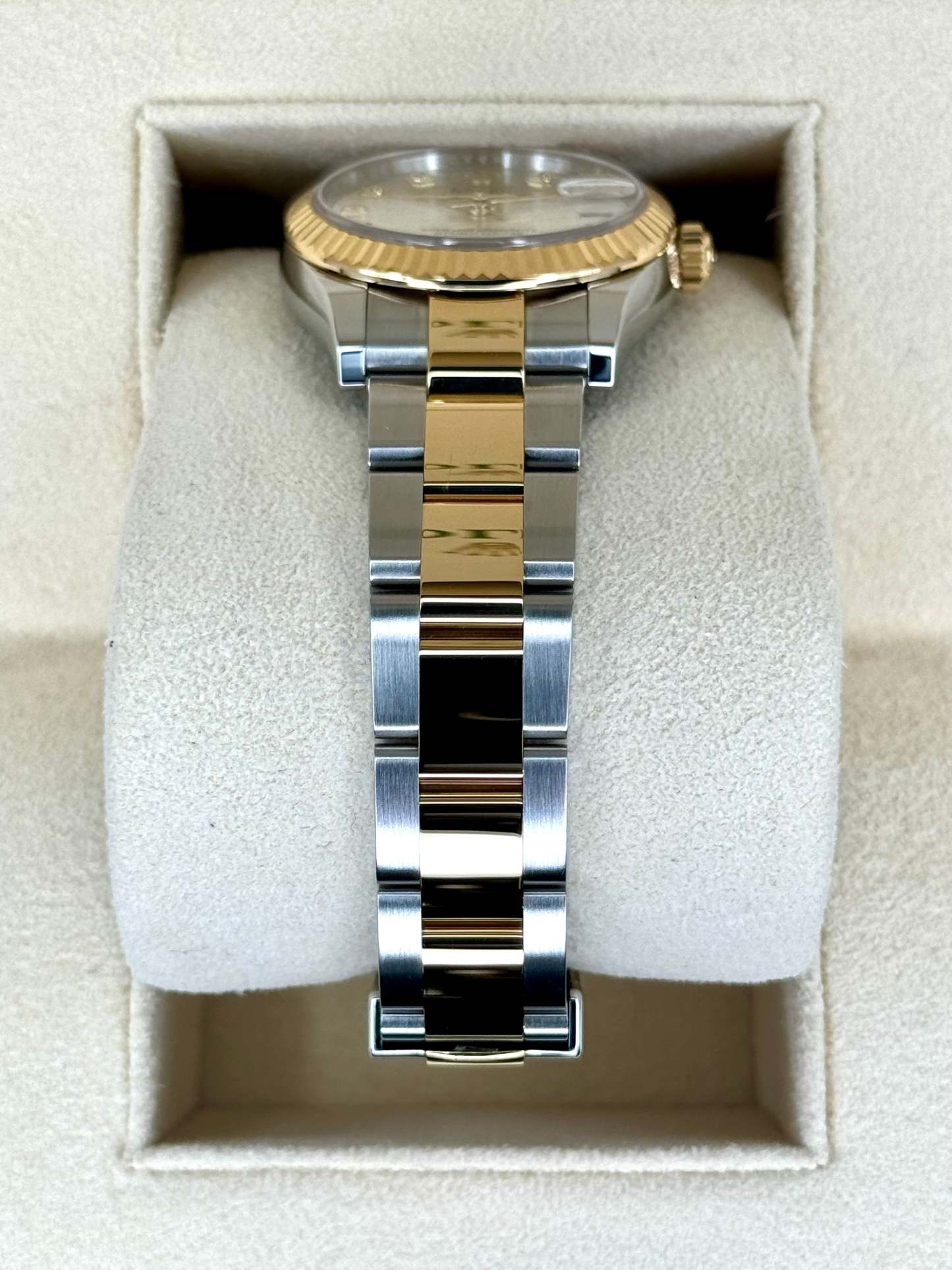 NEW 2024 ロレックス レディデイトジャスト 31mm 278273 ツートーンシルバーダイヤダイヤル
