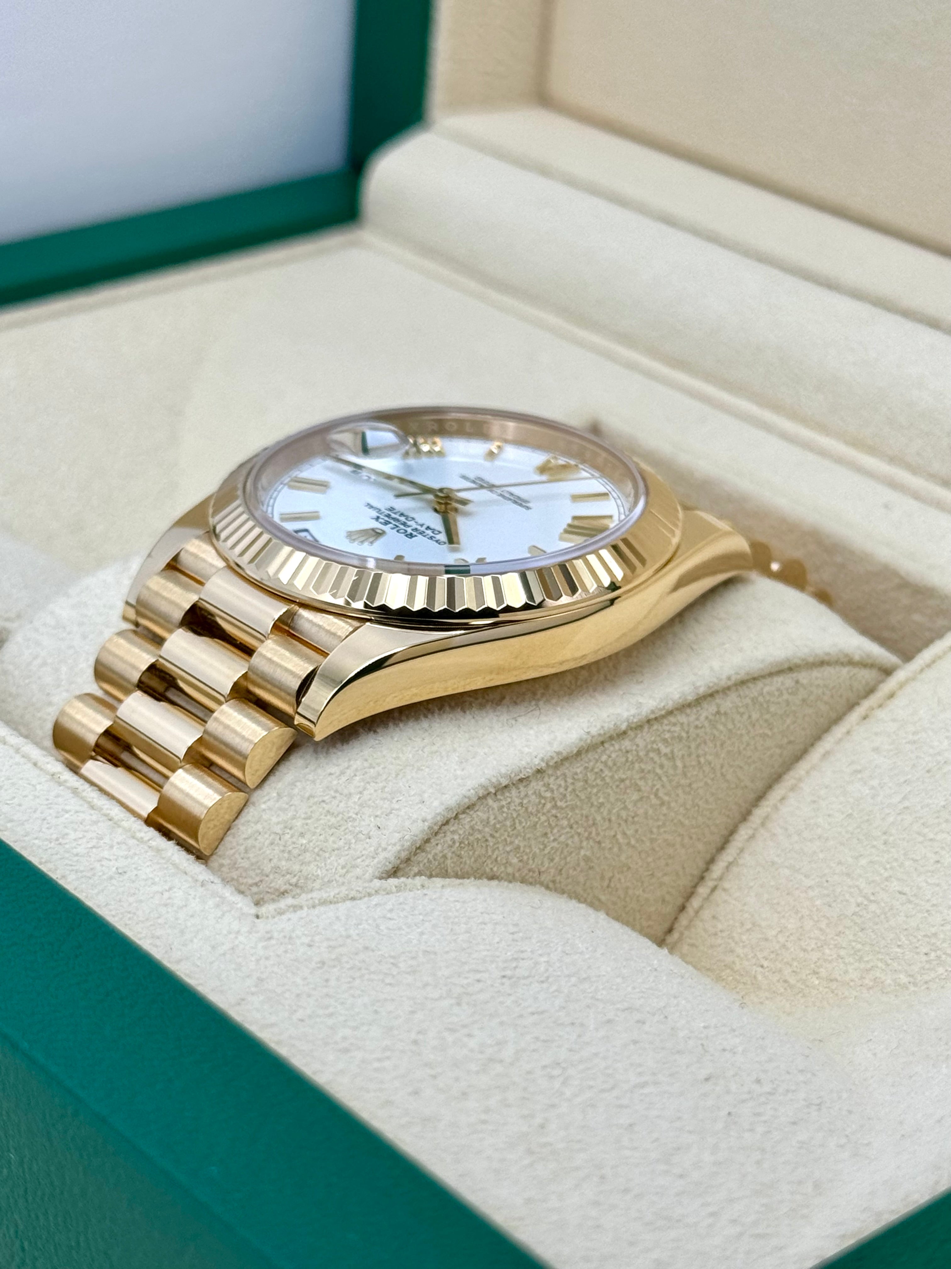 2022 ロレックス デイデイト 40mm 228238 プレジデンシャル ホワイトダイヤル