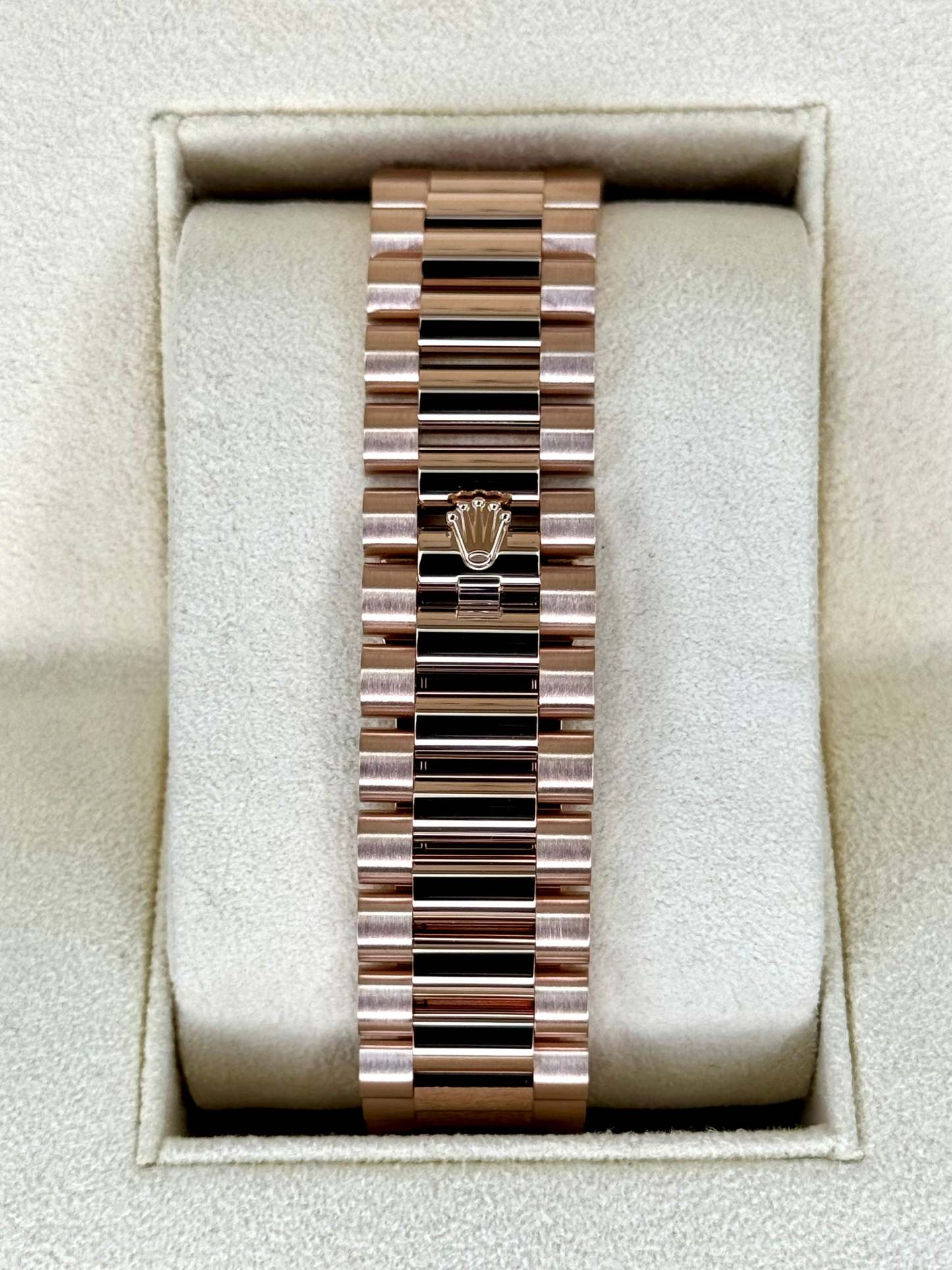 2024 ロレックス デイデイト 40mm 228235 ローズゴールド チョコレートダイヤル
