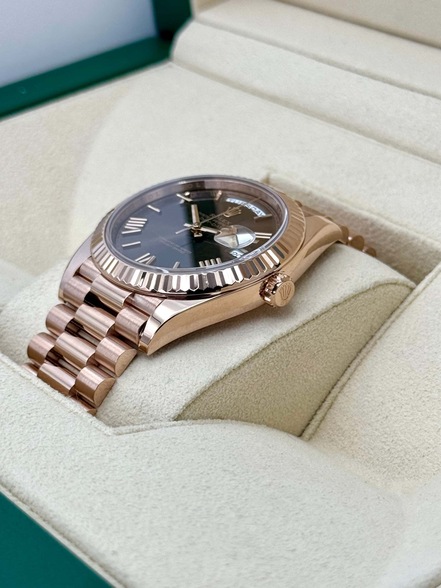 2024 ロレックス デイデイト 40mm 228235 ローズゴールド チョコレートダイヤル