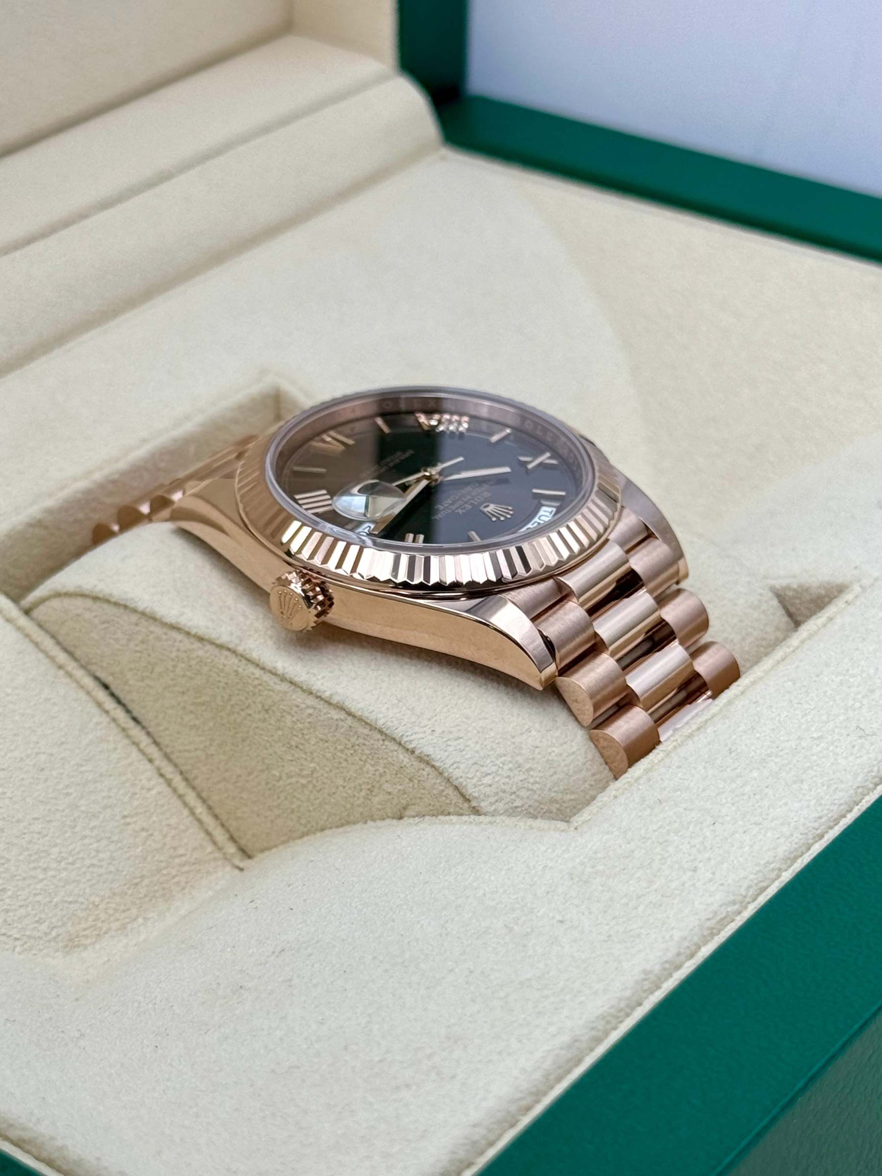 2024 ロレックス デイデイト 40mm 228235 ローズゴールド チョコレートダイヤル