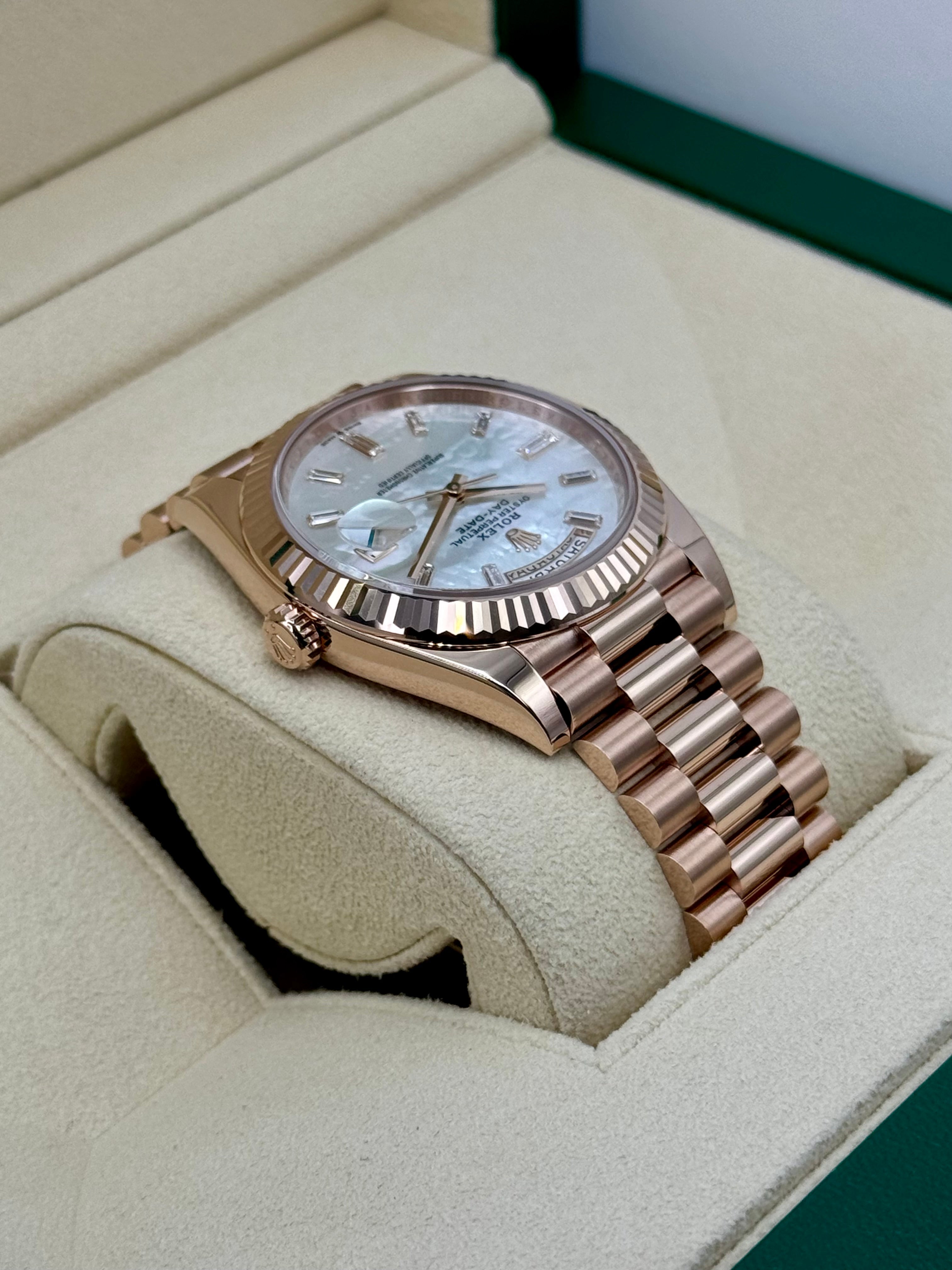 NEW 2024 ロレックス デイデイト 40mm 228235 ローズゴールド MOP ダイヤ文字盤