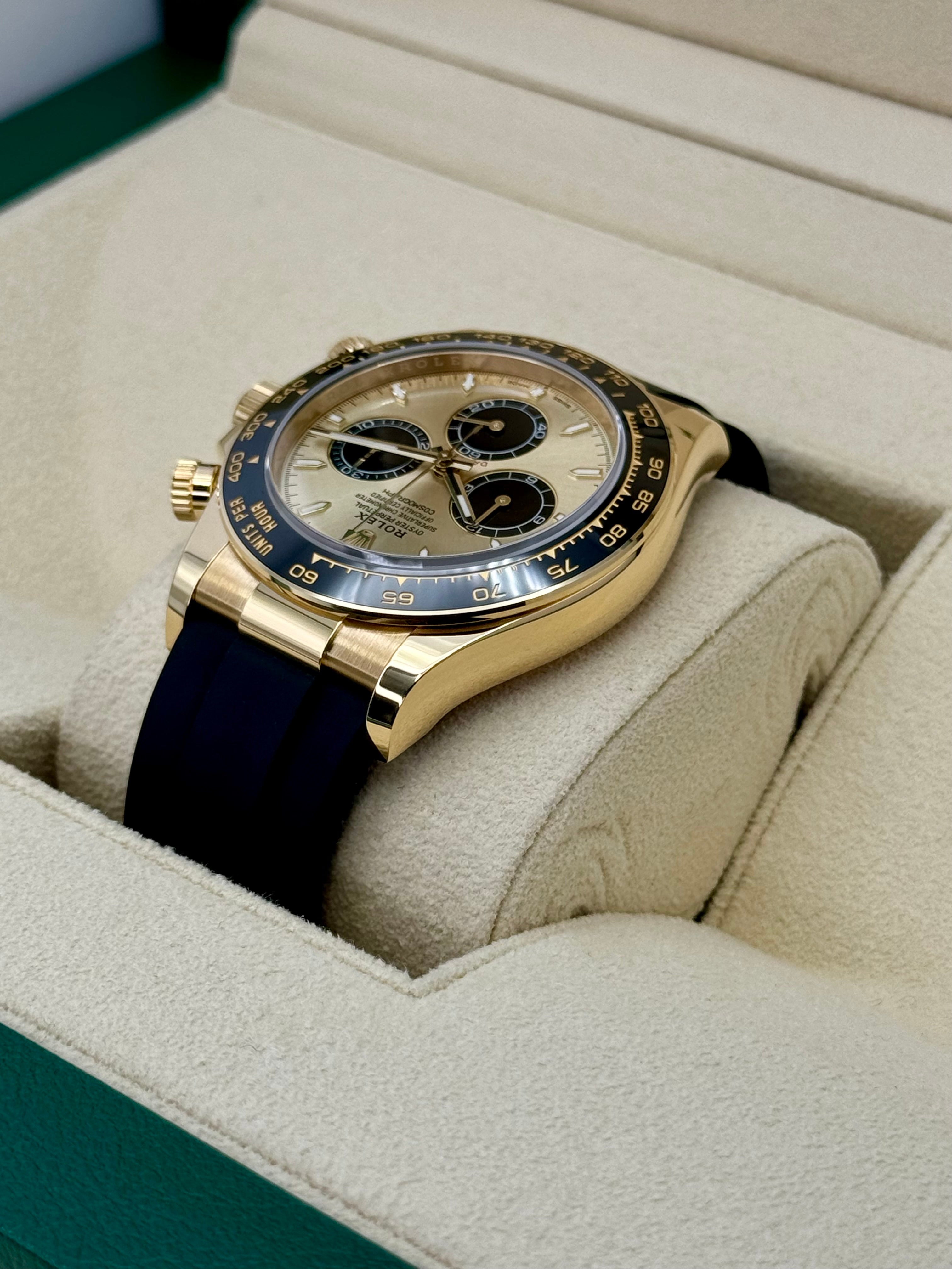 NEW 2024 ロレックス デイトナ 40mm 126518LN オイスターフレックス シャンパンダイヤル
