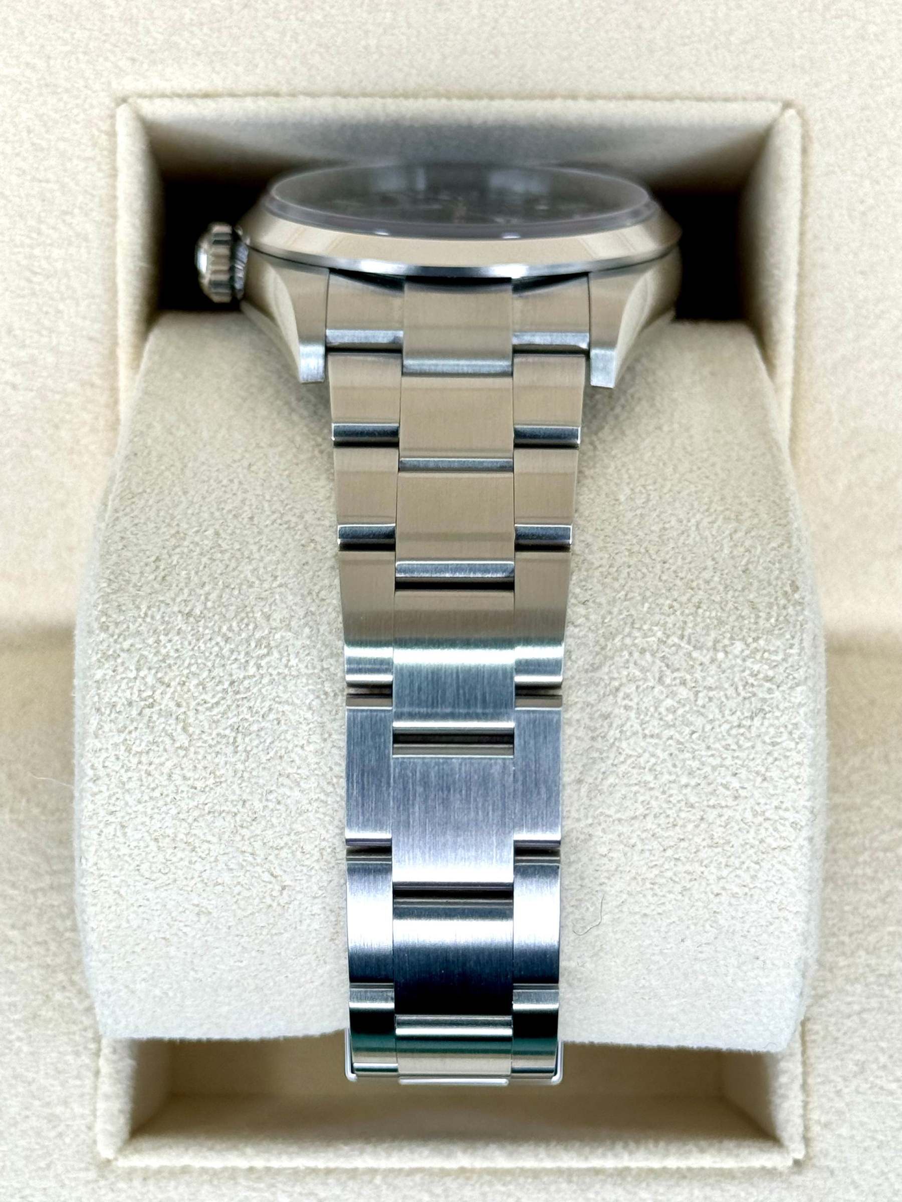 NEW 2024 Rolex Explorer 36mm 124270 ステンレススチール ブラックダイヤル