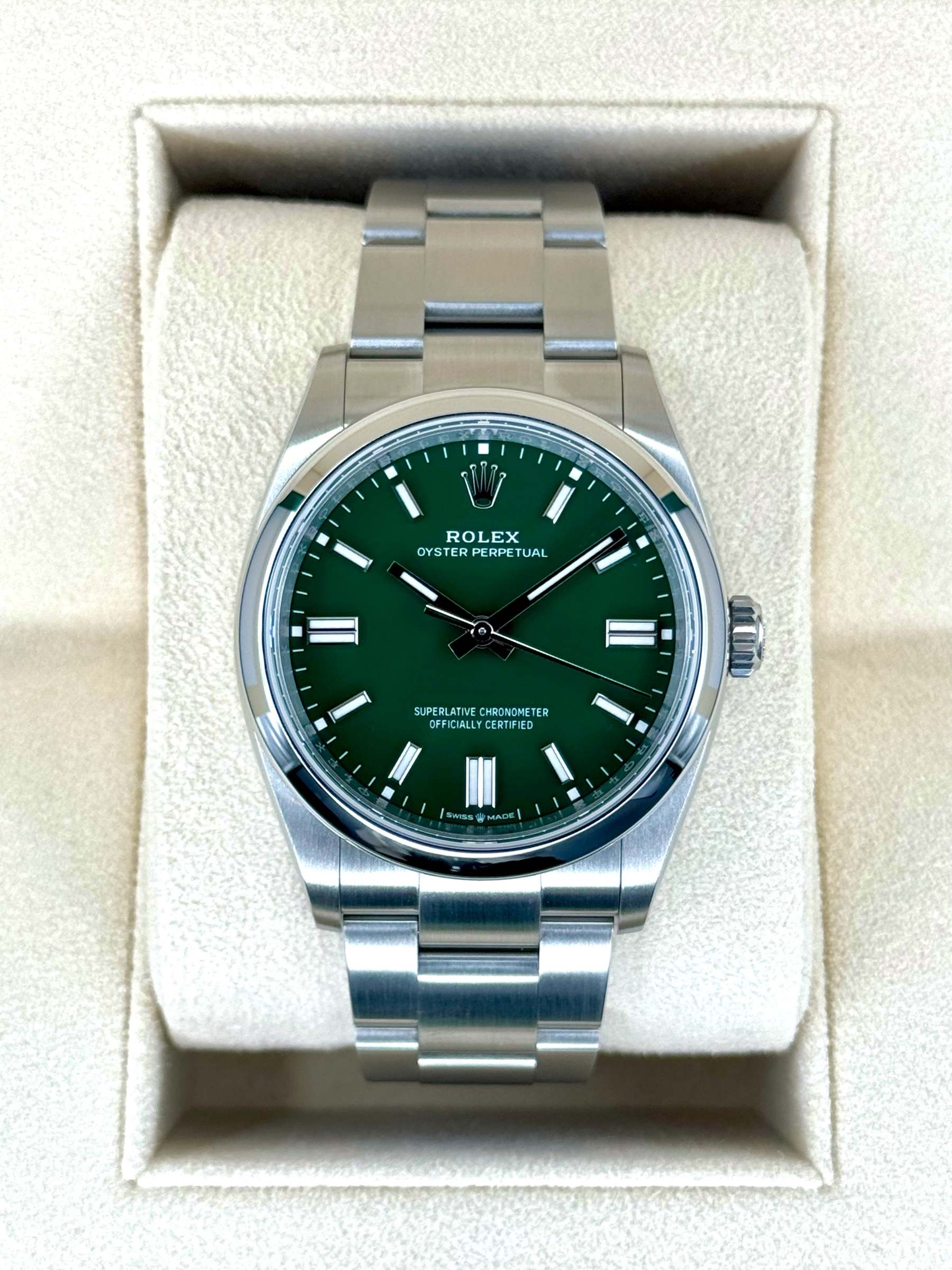 NEW 2024 ロレックス オイスターパーペチュアル 36mm 126000 グリーンダイヤル