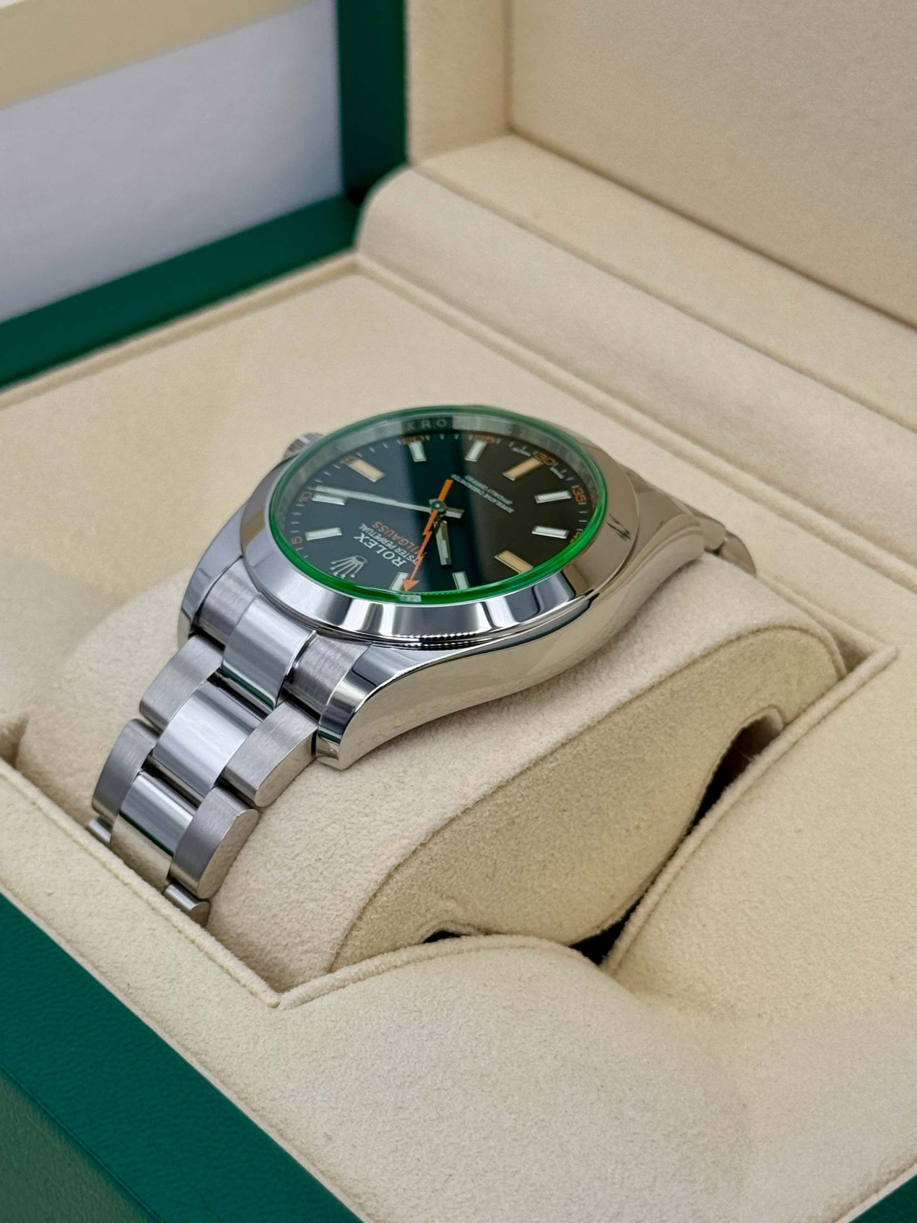 2021 ロレックス ミルガウス 40mm 116400GV ステンレススチール ブラックダイヤル
