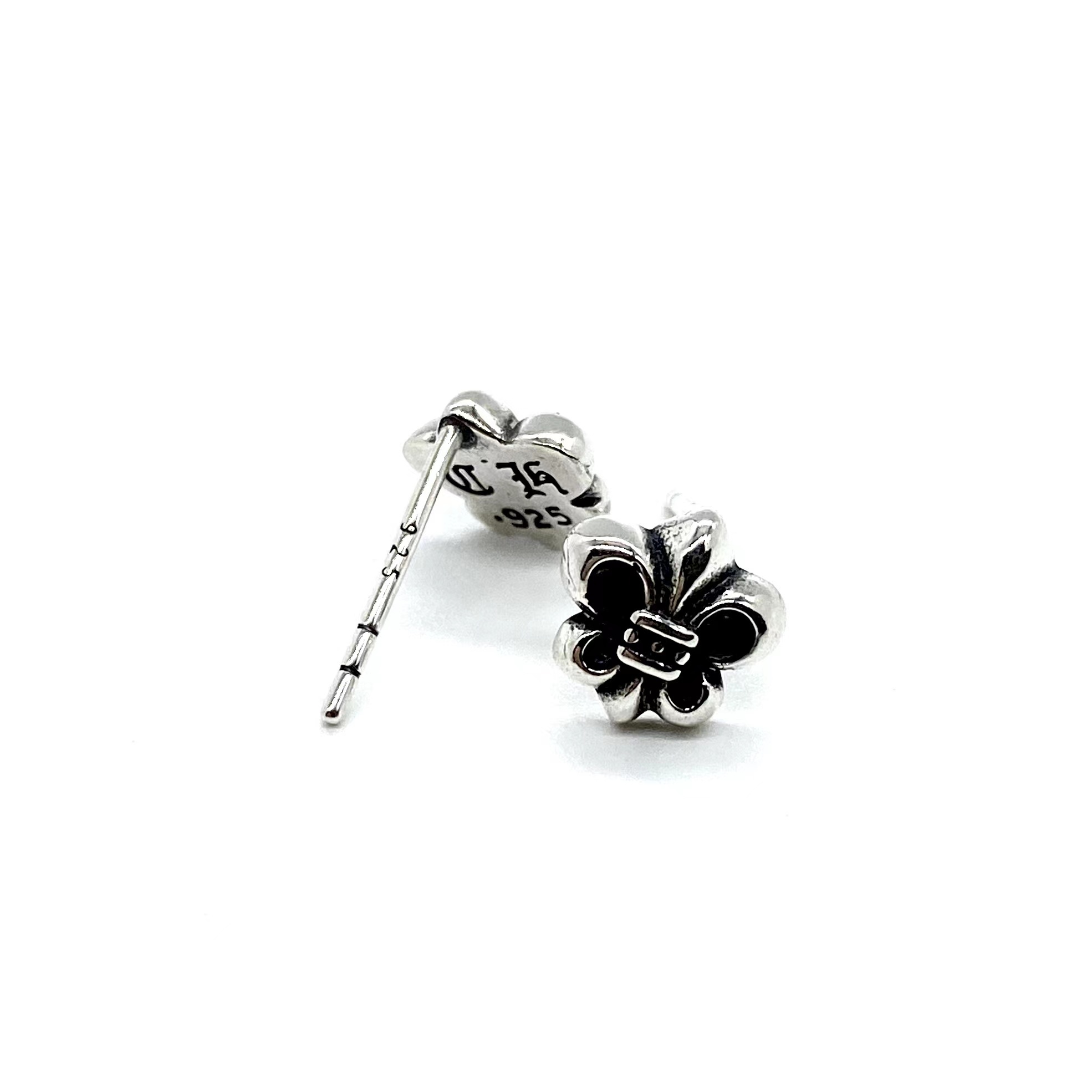 Chrome Hearts（クロム・ハーツ）の童军花イヤリング