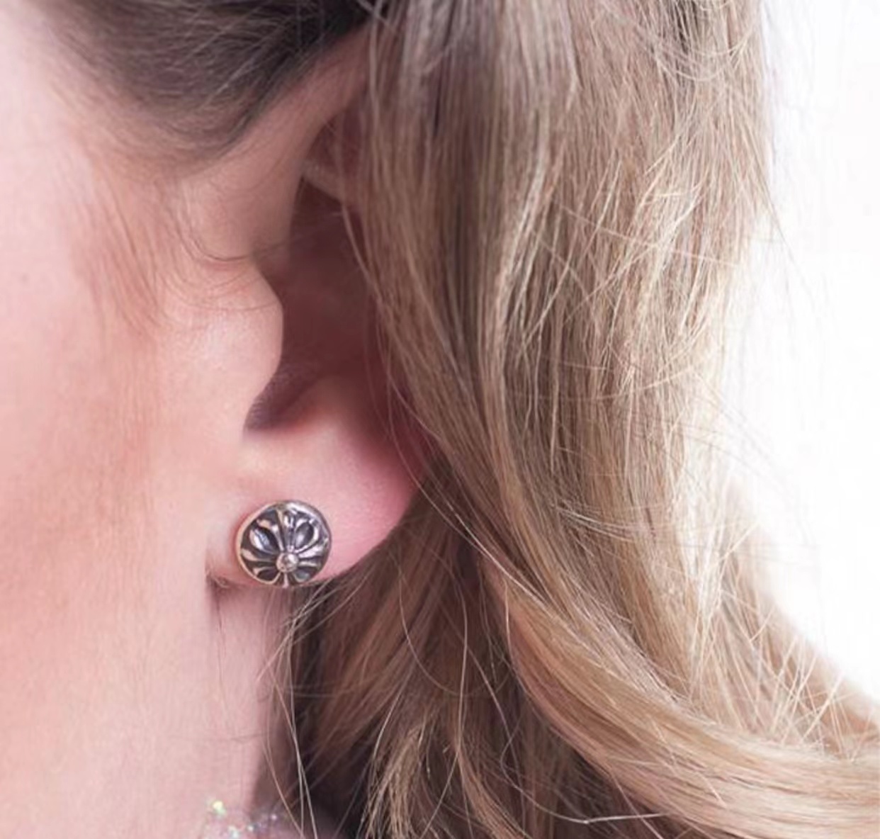 Chrome Hearts（クロム・ハーツ）のクロスフラワーシールドイヤリング