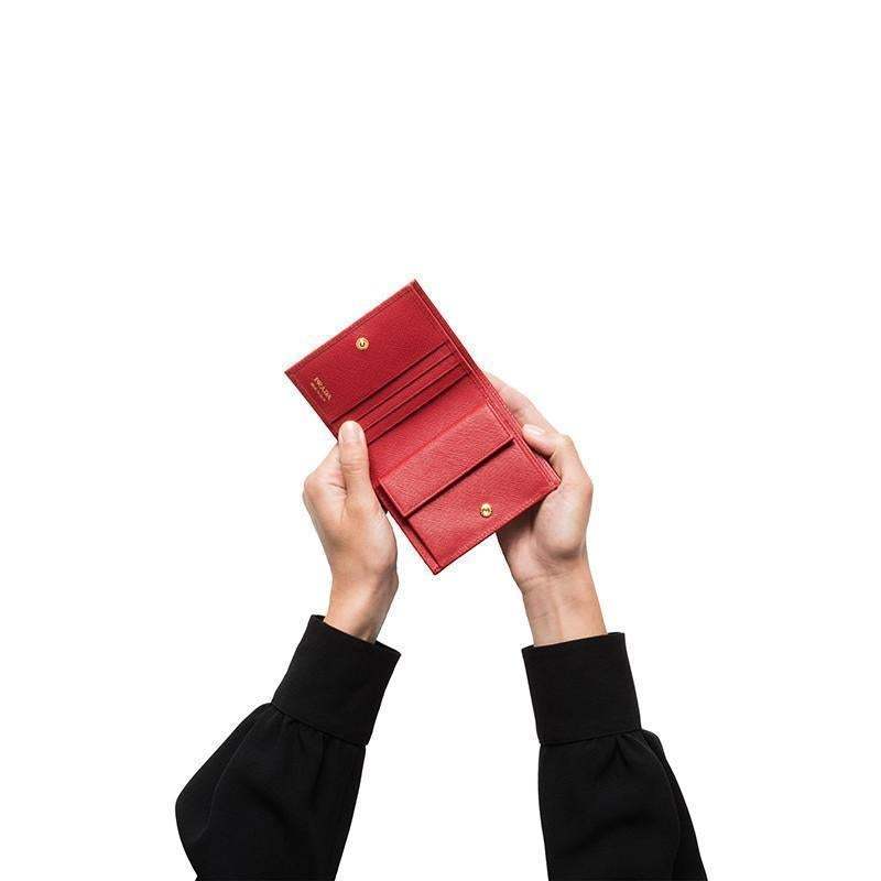 PRADA(プラダ) サフィアーノレザー 二つ折り財布 レッド