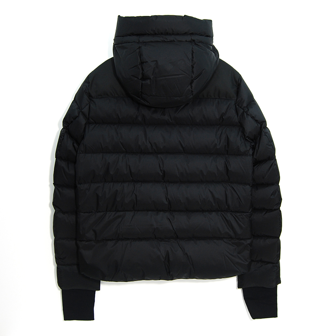 関税負担なし☆MONCLER ショート丈ダウンジャケット メンズ