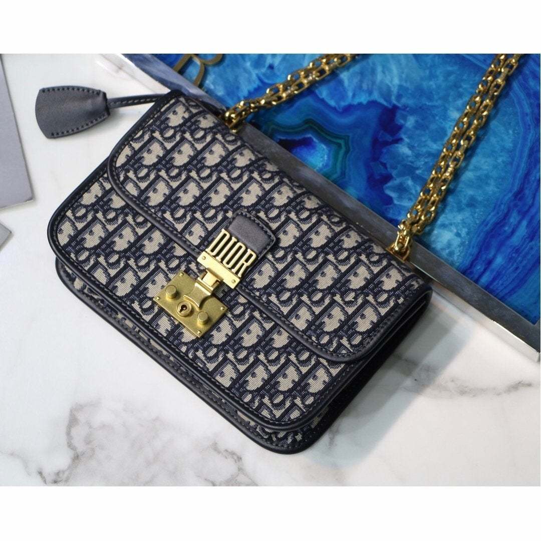 Dior(ディオール) 刺繍入りキャンバス ショルダーバッグ 2色