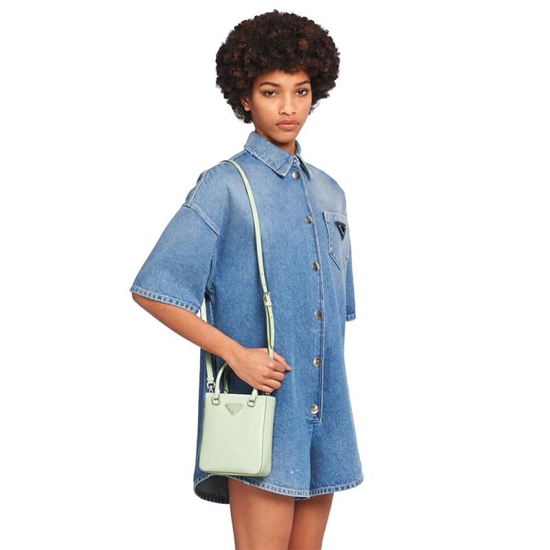 PRADA(プラダ) スモール ブラッシュドレザー トートバッグ グリーン