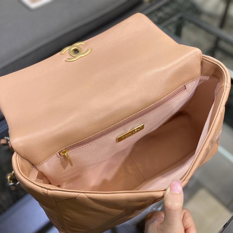 CHANEL(シャネル) 19 ハンドバッグ 2色