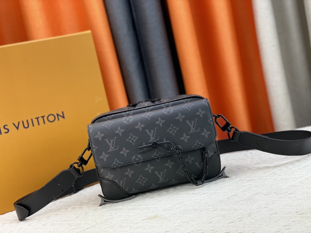 M46795、M23742 の黒いモノグラム柄の Steamer 男性用ポストマンバッグシリーズの魅力の鍵を解き明かす