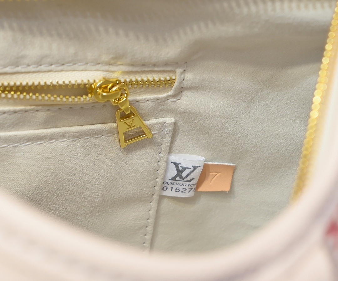 M46289、M24652。このCarryAllのスモールサイズ 