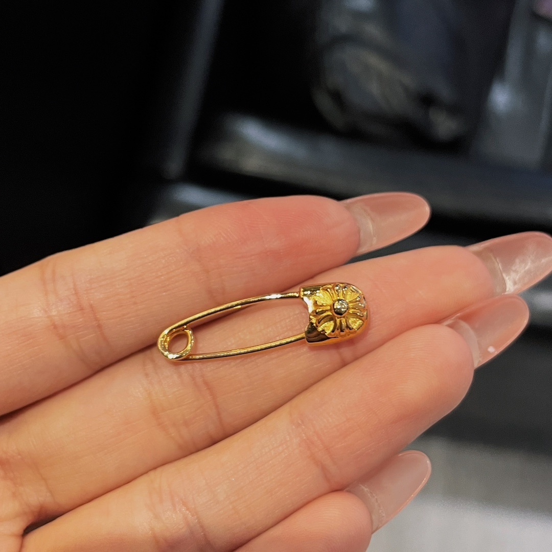 Chrome Hearts（クロム・ハーツ）の金メッキのピン