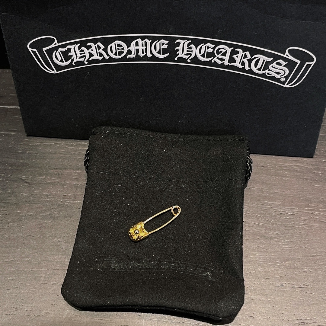 Chrome Hearts（クロム・ハーツ）の金メッキのピン