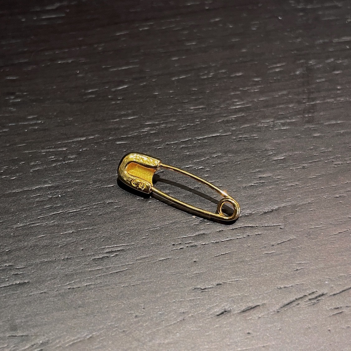 Chrome Hearts（クロム・ハーツ）の金メッキのピン