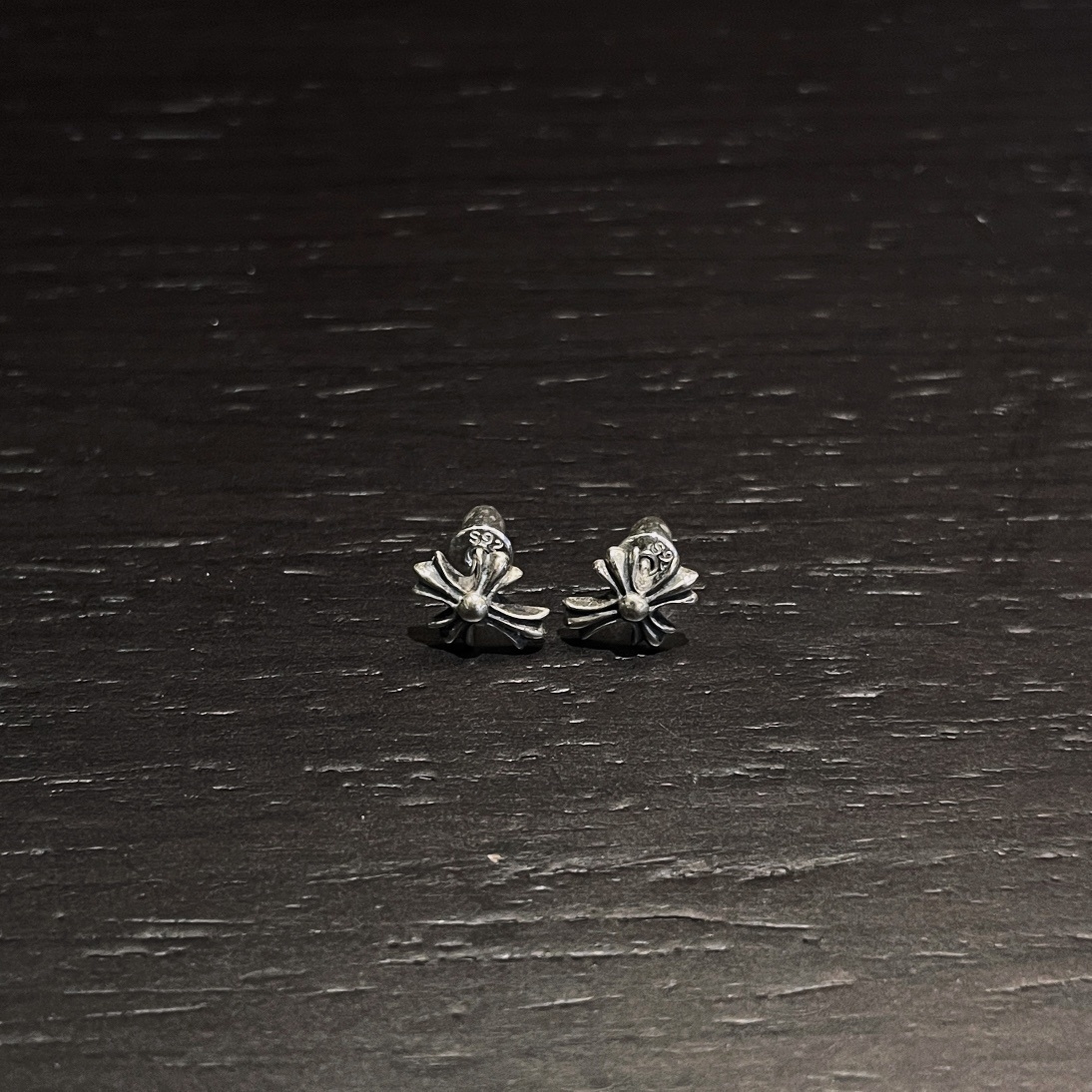 Chrome Hearts（クロム・ハーツ）の長いクロスフラワーイヤリング