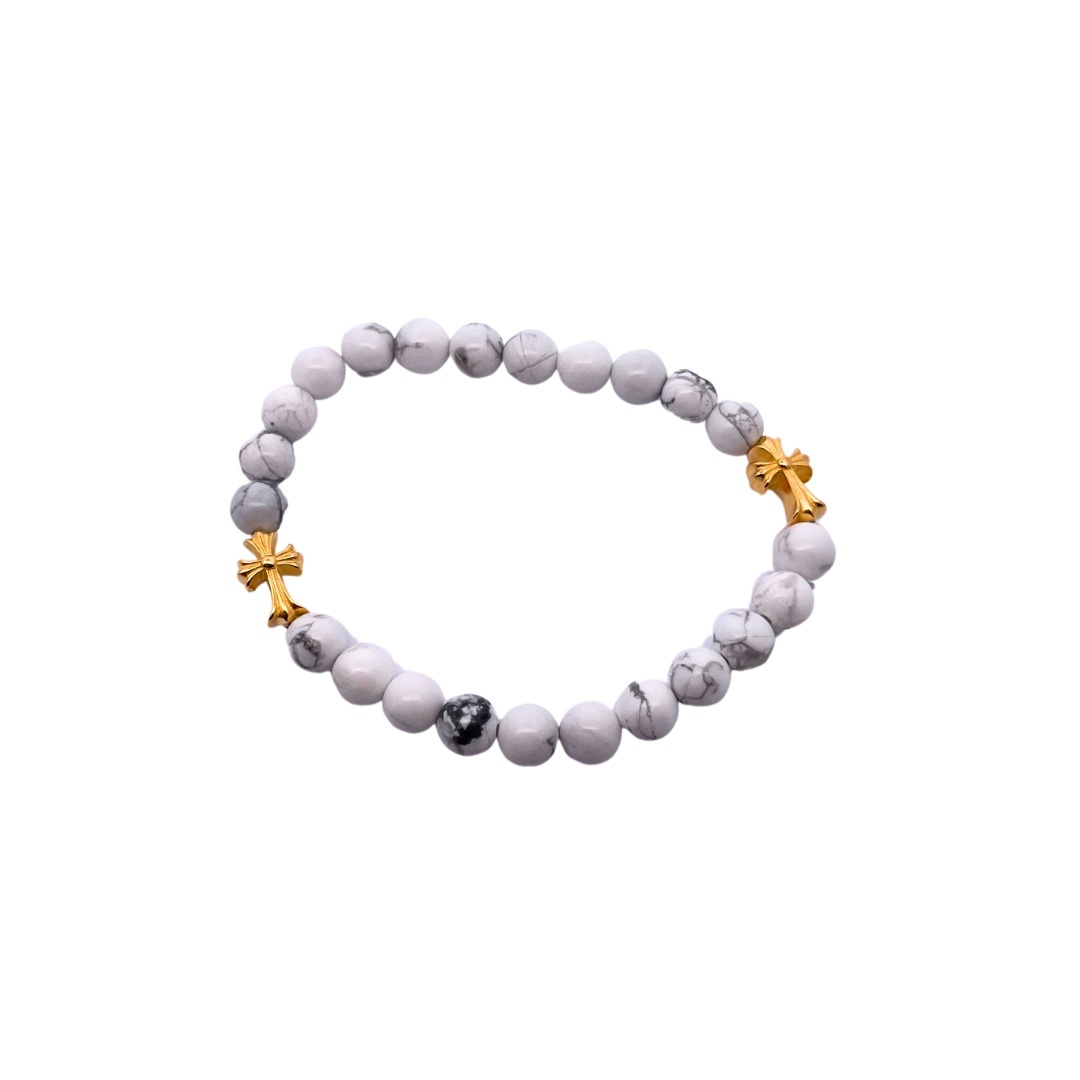 Chrome Hearts（クロム・ハーツ）のクロスモチーフの金メッキ白瑪瑙入りハンドブレスレット