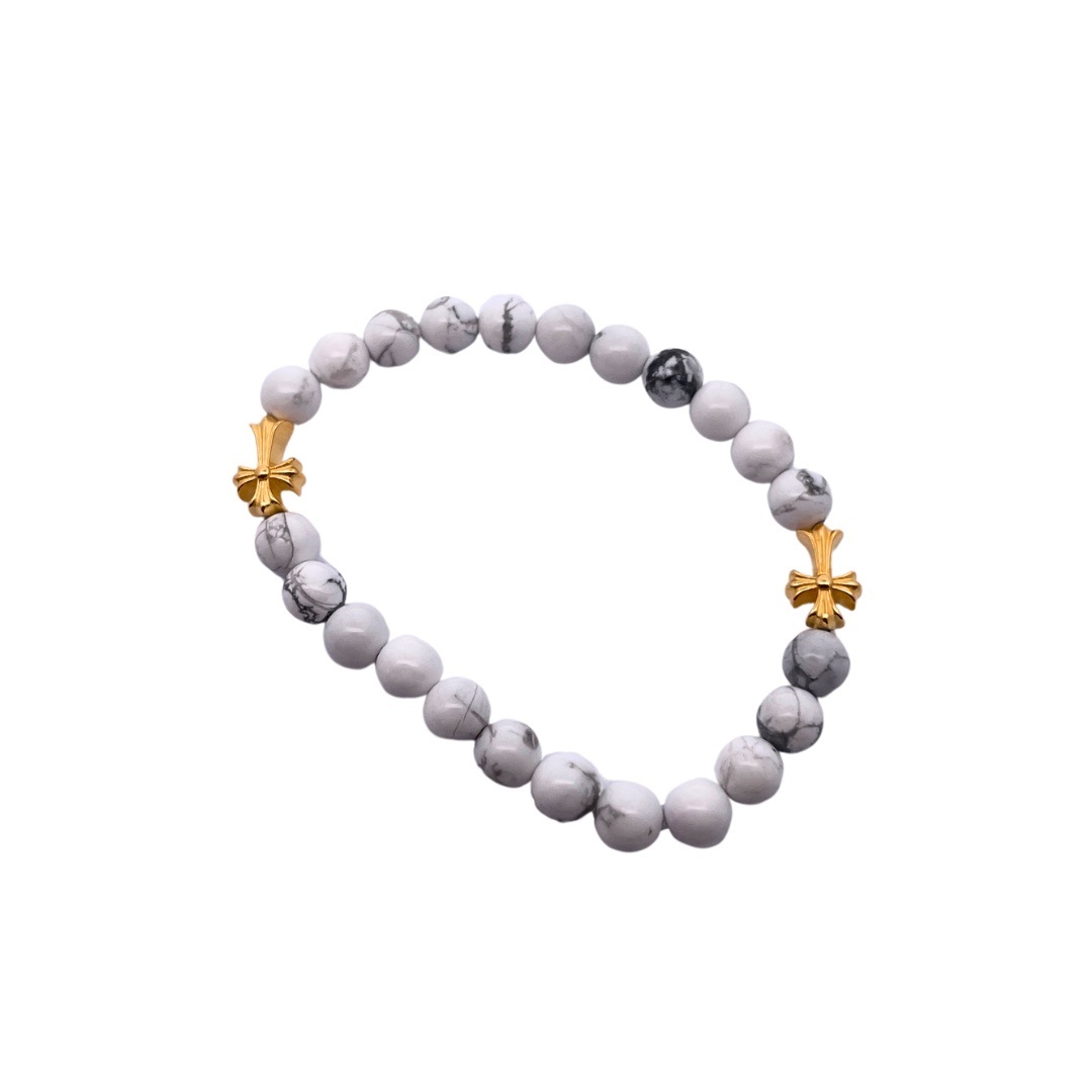 Chrome Hearts（クロム・ハーツ）のクロスモチーフの金メッキ白瑪瑙入りハンドブレスレット