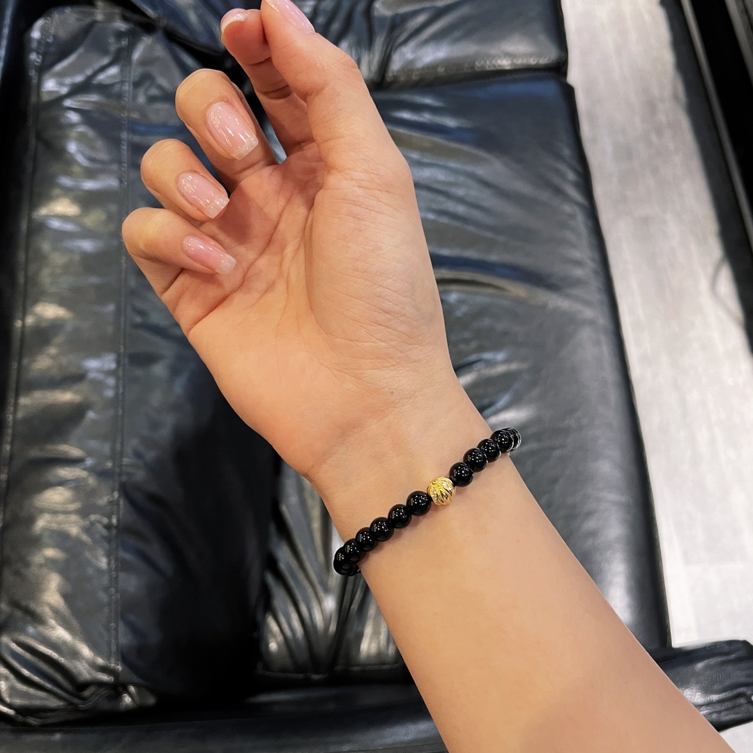 Chrome Hearts（クロム・ハーツ）のクロスモチーフの黒瑪瑙入りハンドブレスレット