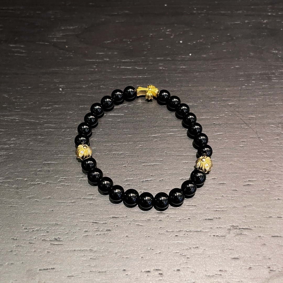 Chrome Hearts（クロム・ハーツ）のクロスモチーフの黒瑪瑙入りハンドブレスレット