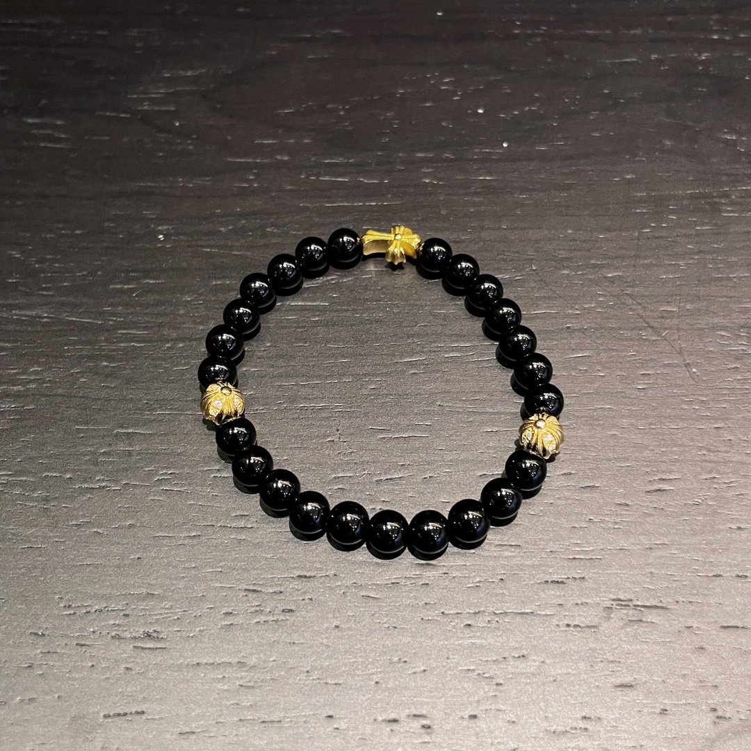 Chrome Hearts（クロム・ハーツ）のクロスモチーフの黒瑪瑙入りハンドブレスレット