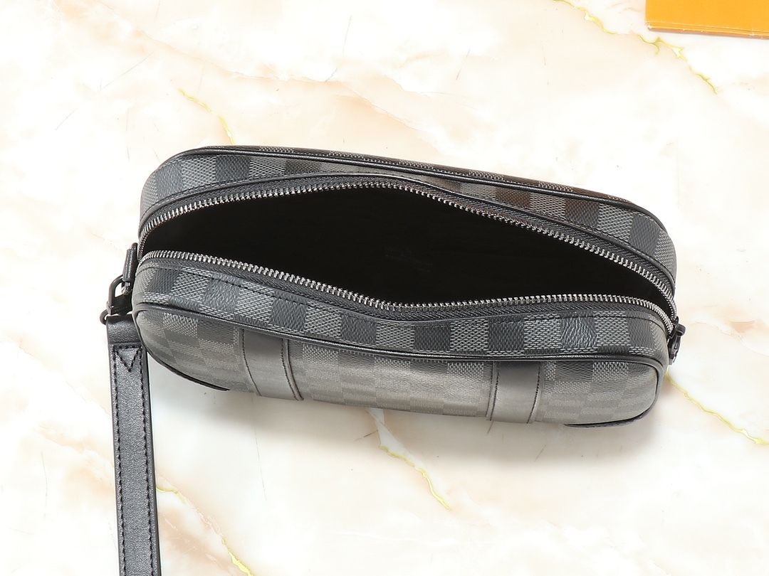 POCHETTE KASAI ポチェット M82076 は、ルイヴィトンが男性向けにデザインしたファッションアイテムです。