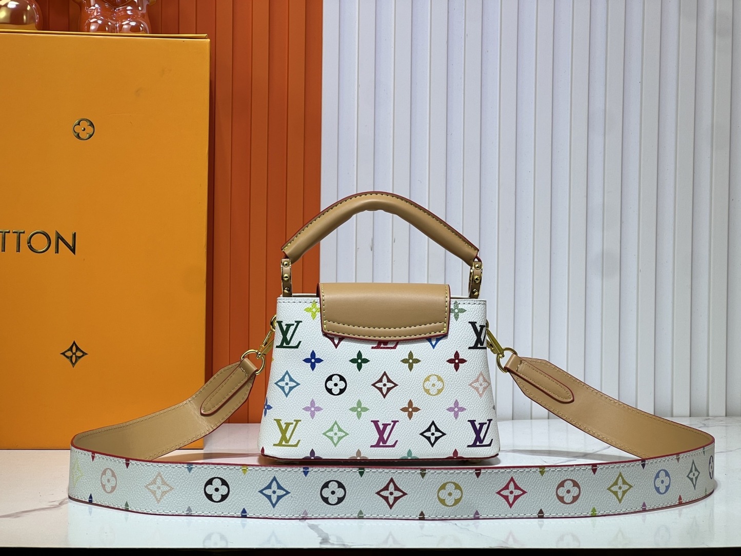 独占実写 【M59939 M94519】村上隆の白三彩 CAPUCINES ハンドバッグ